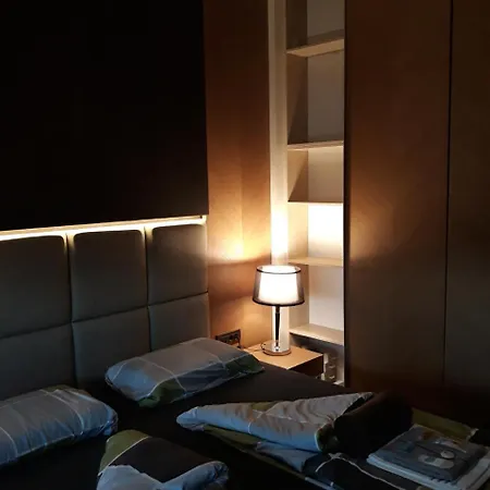 Apartman Prestige Center شقة