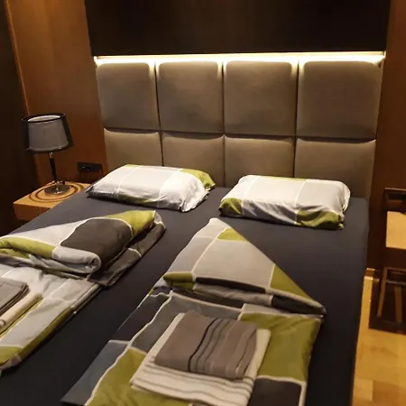 Apartman Prestige Center شقة